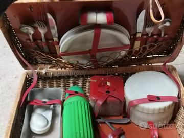 Cestino picnic in vimini vintage completo