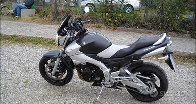 Suzuki gsr 600 Nera