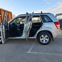 Suzuki Grand Vitara 1.9 DDiS-5 Porte-Executive*4X4