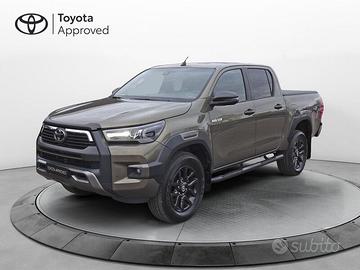 Toyota Hilux 2.8 D A/T 4WD 4 porte Double Cab...
