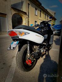 Kymco xciting 300 i r 2010