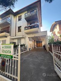 2 LOCALI A CESENATICO