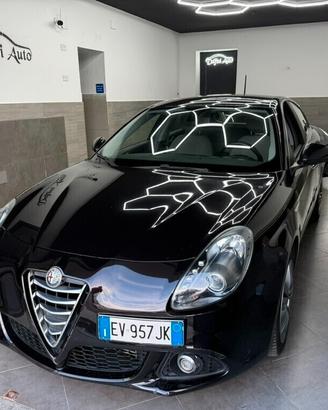 Alfa Romeo Giulietta 1.6 JTDm-2 105 CV Exclusive