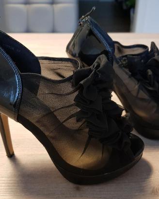 Scarpa Pittarello vernice nera telata n. 37