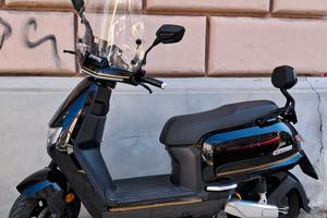 SCOOTER ELETTRICO TARGATO MARCA SUNRA ROBO-S