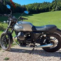 Moto Guzzi v7ii stone 2016