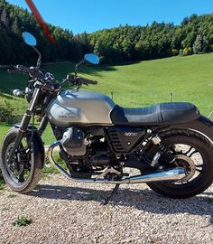 Moto Guzzi v7ii stone 2016