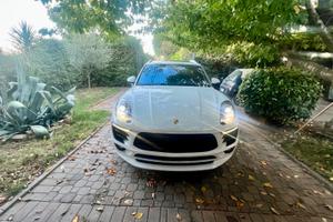 Porshe macan