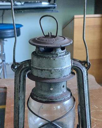 Lampada ad olio BAT