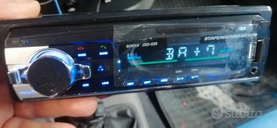 autoradio perfettamente funzionante. Con Blu