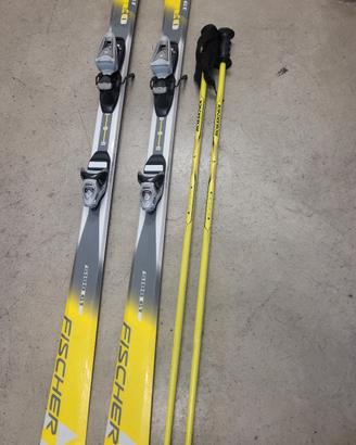 Sci, scarponi e racchette