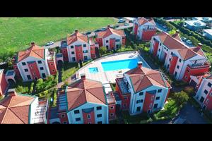 Trilocale con piscina vicino mare