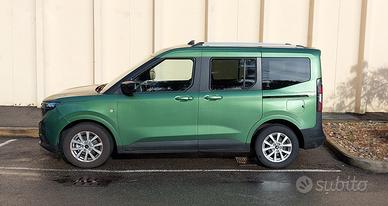 Ford Tourneo Courier Titanium 