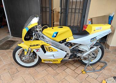Suzuki RGV 250 - 1992