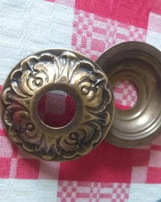 Borchia/rosetta per rubinetto fontana. Nuovo