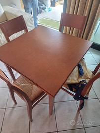 Tavolo + sedie