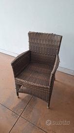 Poltrona sedia braccioli in rattan da sistemare