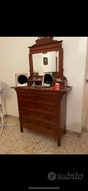 Mobile artigianale del 1900