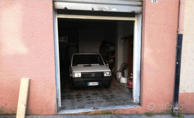 Ampio Garage