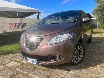 Lancia Ypsilon 1.2 69CV GPL Platinum-2015"UNIPRO