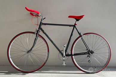 Bicicletta restaurata stile fixed - telaio Bianchi