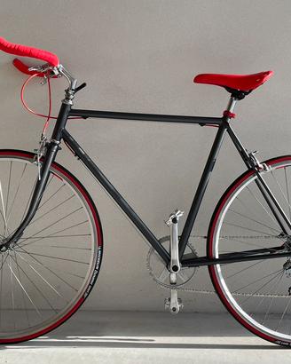 Bicicletta restaurata stile fixed - telaio Bianchi