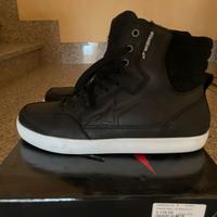 Scarpe da moto Alpinestars numero 42