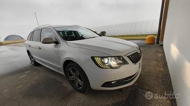 SKODA Superb 3ª serie - 2015