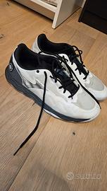 Mizuno wave enforce court 