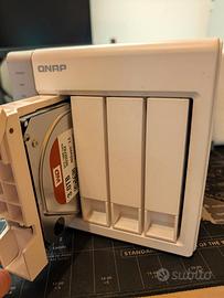 QNAP TS-451 con 4 HDD da 3TB inclusi