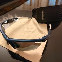 Occhiali da sole sportivi