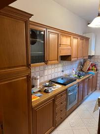 Cucina in legno massello