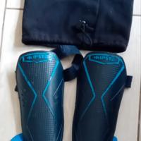 Parastinchi Kipsta e scaldacollo B'twin, 12 anni.