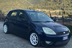 Ford Fiesta 2004