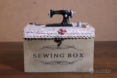 Scatola da cucito in legno