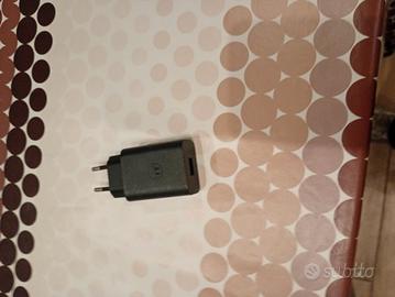 carica batterie per telefono 