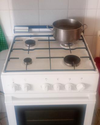 Fornelli con forno 