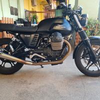 Moto Guzzi V7 - 2014