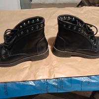 Scarpe donna nere borchiate