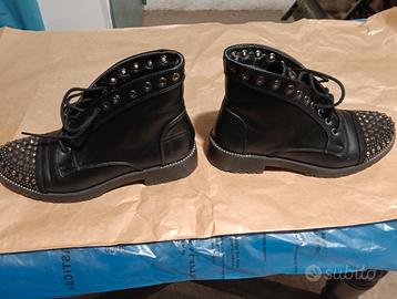 Scarpe donna nere borchiate