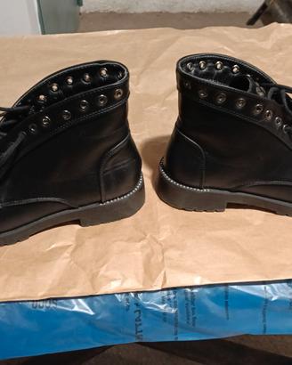 Scarpe donna nere borchiate