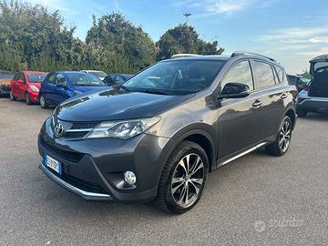 Toyota RAV4 Rav4 2.0 d-4d Lounge 4wd 124cv mt