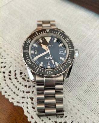 Borealis Estoril 300 DW
