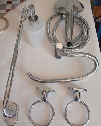Accessori varie per il bagno 