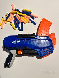 Pistola Nerf con omaggio