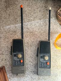 WALKIE TALKIE