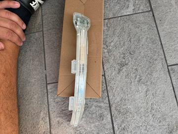 Coppia frecce specchietti originali VW Golf 7