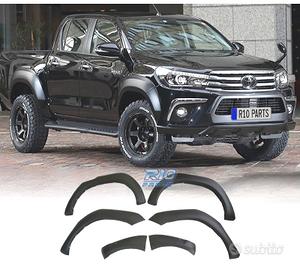 PARAFANGHI PASSARUOTA TOYOTA HILUX 16-21 LOOK REVO