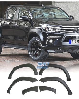 PARAFANGHI PASSARUOTA TOYOTA HILUX 16-21 LOOK REVO
