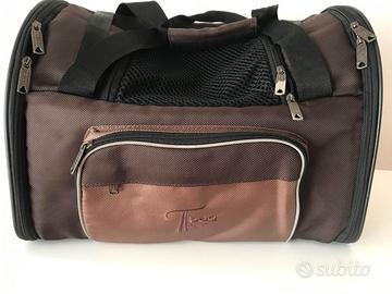 Borsa Zaino da rasporto per cane piccolo taglio.